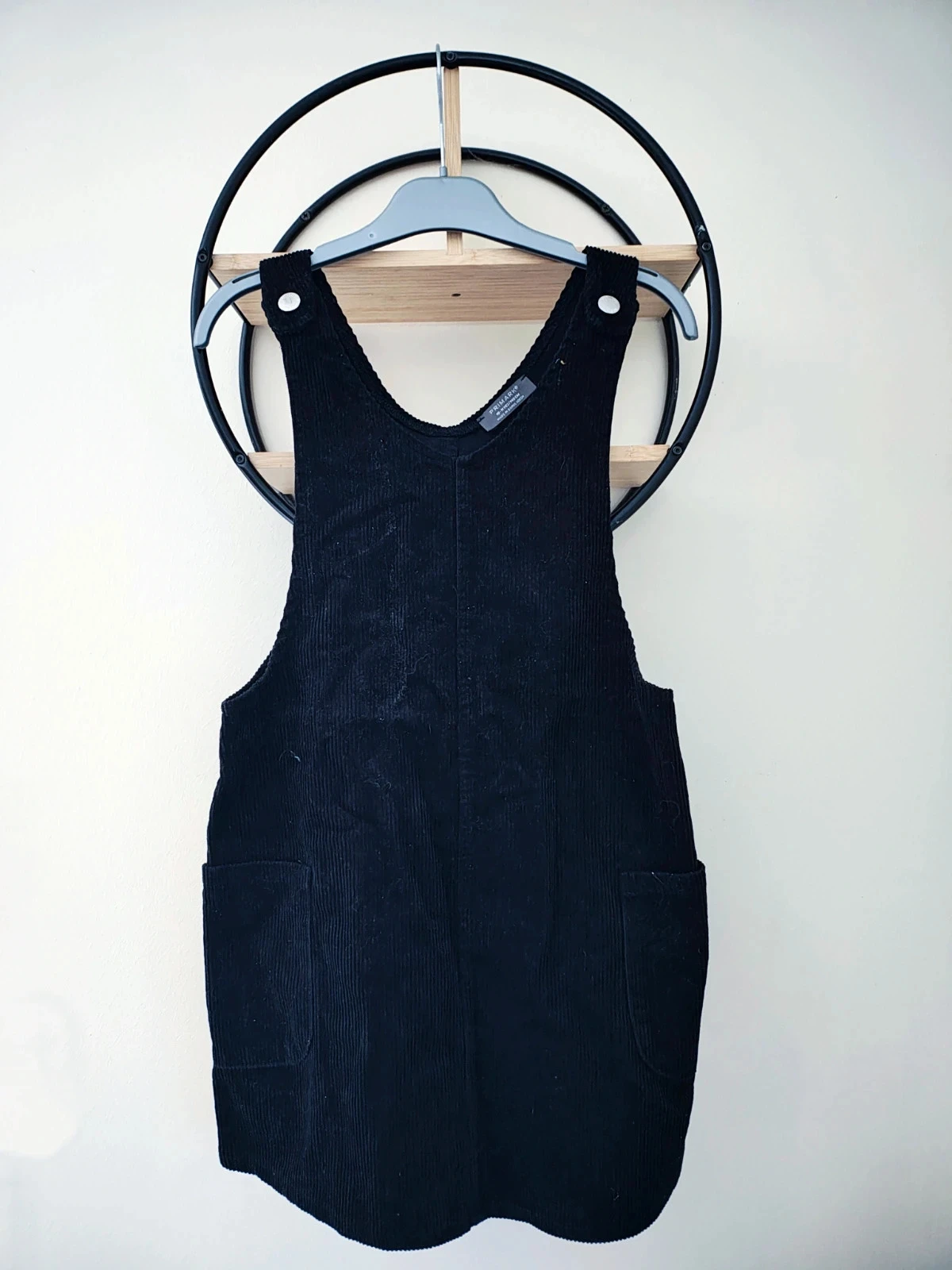 10 11 ans robe noire cotelee
